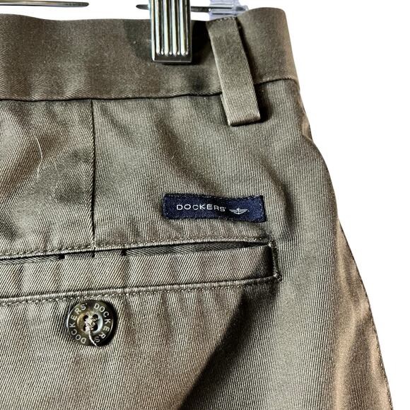 Dockers San Fransisco Straight Fit Flat Front Khaki Pants 33‎ x 30  (2939) - Picture 5 of 5